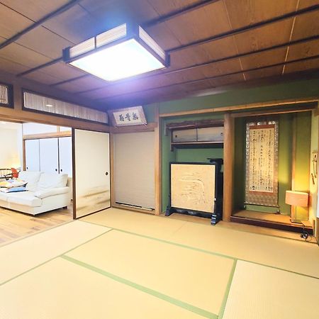 Base Osaka Apartment Exterior photo