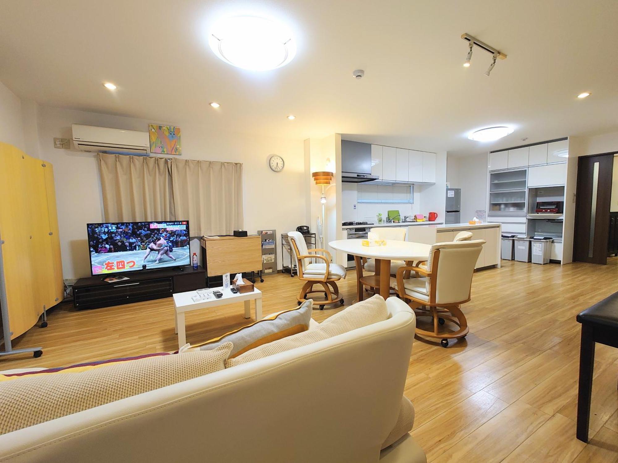 Base Osaka Apartment Exterior photo