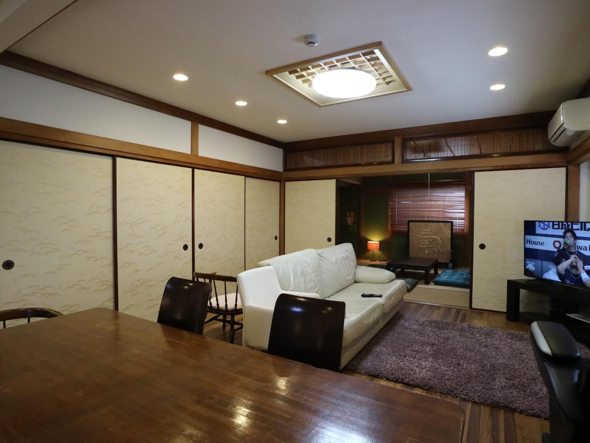 Base Osaka Apartment Room photo